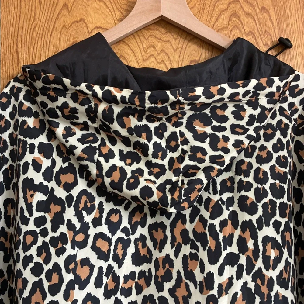 ☔️Leopard Rain Poncho - One Size - Picture 4 of 7